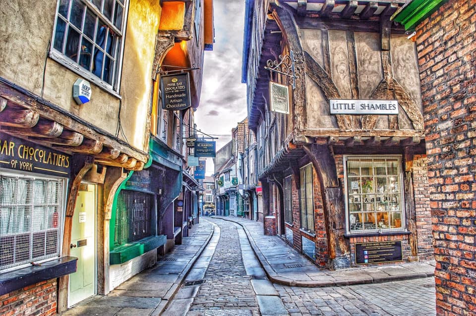 shambles-in-york-expedia